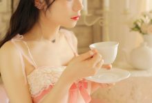 蕾丝美女性感诱人美女模特写真-妹子图