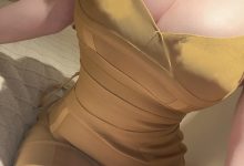 MIYA - 后妈低胸裙 [22P-123MB]-妹子图