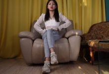 [A&F]丝足视频 054-美女XiaoGui展示棉袜裸足 [1V-2.56G]-妹子图