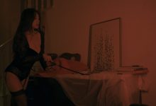 樱晚gigi - 浮躁[1V-433MB]-妹子图