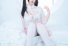 神楽坂真冬 蜜桃雪糕 [2V+75P 419MB]-妹子图