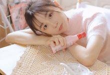 甜美可爱美少女居家写真图片-妹子图