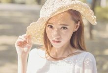 清纯少女夏日清凉街头唯美写真图片-妹子图