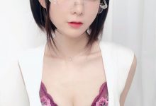 眼酱大魔王 NO.052 – 办公小姐姐[25P／85.2MB]-妹子图