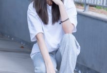 [BoBoSocks袜啵啵]NO.012 泡芙-运动鞋、白棉袜、裸足[132P+1V／3.64GB]-妹子图