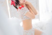 喵糖映画 VOL.155 草莓印花小夜衣-妹子图