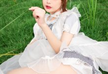 梨瑾瑾 - NO.13 草地 [22P-267MB]-妹子图