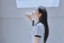 [YITUYU艺图语]2022.12.29 阁楼里的素白 小静[25+1P／594MB]-妹子图