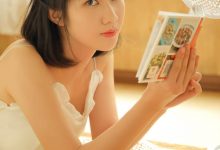 日系美女萝莉吊带长腿性感私房写真-妹子图