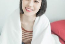 短发美女清新吊带诱人写真图片-妹子图