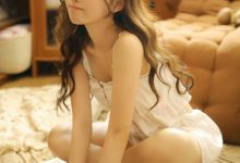 长腿美女模特丰满性感私房写真-妹子图