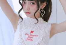 娃娃脸美女白丝袜美腿性感cos诱惑写真-妹子图