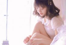 蕾丝美女性感白丝袜美腿写真图片-妹子图