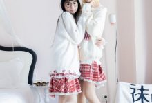 [BoBoSocks袜啵啵]NO.484 小甜豆甜甜圈-两双板鞋、油亮肉丝、堆堆袜套、白棉袜、脚对脚 斗脚 手互相挠脚剧情[172P+1V／7.44GB]-妹子图