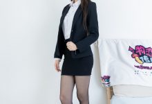 物恋传媒 No.2344 泡泡-短靴、薄黑丝、ol制服、高冷不笑御姐版 [150P1V-3.41GB]-妹子图