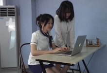 南国足艺 NO.027-琪梓潼公司工作中的丝袜脚，无意识非常自然，超级刺激[1V-3.08G]-妹子图