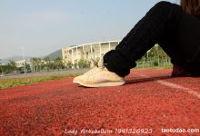 [战前女神] 恋足美腿棉袜女神级摄影套图 017 [84P-228MB]-妹子图