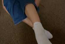 [战前女神] 恋足美腿棉袜女神级摄影套图 024 [220P-359MB]-妹子图