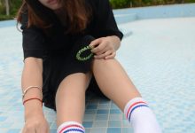 [战前女神] 恋足美腿棉袜女神级摄影套图 140 [127P+138M]-妹子图