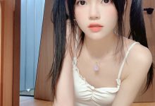 桜桃喵 –  碎花 自拍 [16P-83MB]-妹子图