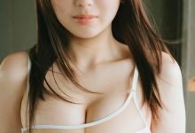 沢口愛華の写真集 清純な輝きと大人の魅力が共存する 『innocent white』-妹子图