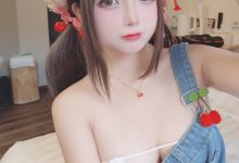 日奈娇 –  背带牛仔裤-妹子图
